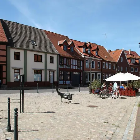 Am Hafen 1 Röbel